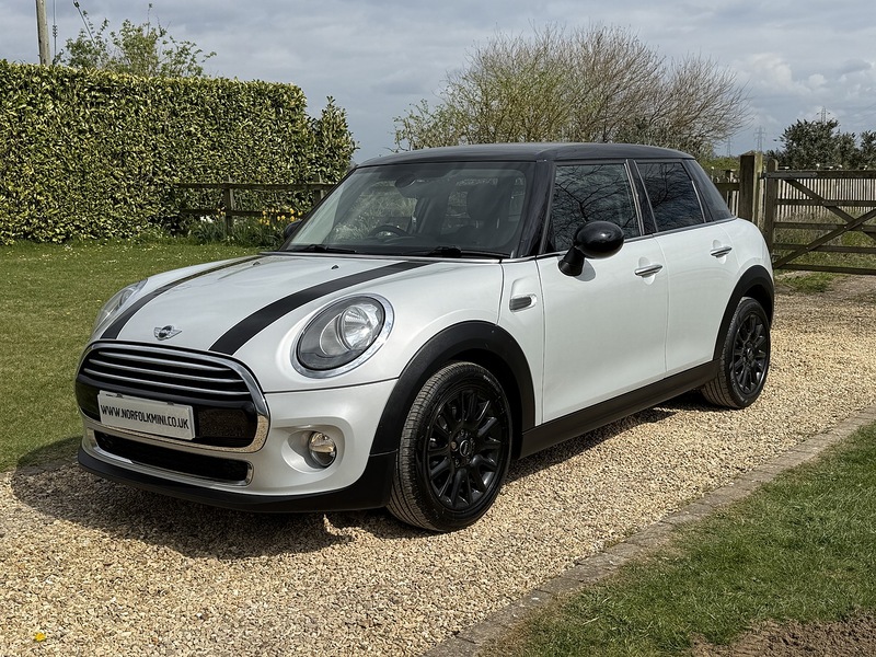 MINI 1.5 Cooper Hatchback 5dr Petrol Manual Euro 6 (s/s) (136 ps)