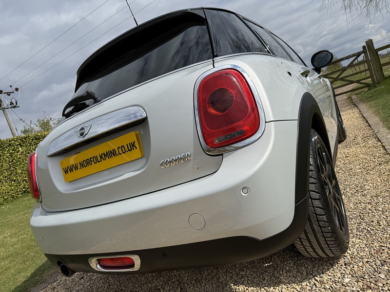MINI 1.5 Cooper Hatchback 5dr Petrol Manual Euro 6 (s/s) (136 ps)