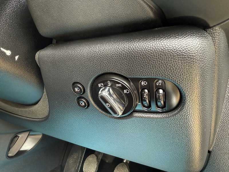 MINI 1.5 Cooper Hatchback 5dr Petrol Manual Euro 6 (s/s) (136 ps)