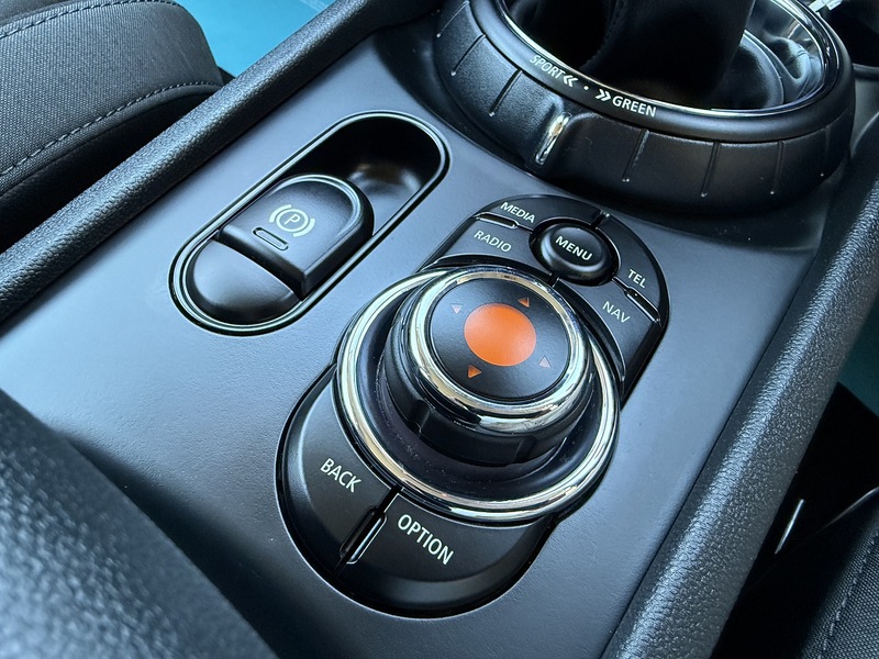 MINI 2.0 Cooper D Estate 6dr Diesel Auto Euro 6 (s/s) (150 ps)