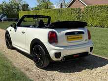 2018 (18) Mini Convertible Cooper Sport