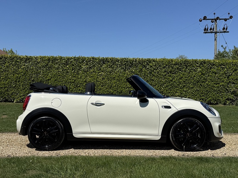 MINI 1.5 Cooper Convertible 2dr Petrol Manual Euro 6 (s/s) (136 ps)