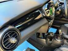 2018 (18) Mini Cooper S Sport Auto