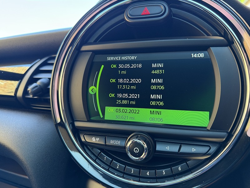 MINI 2.0 Cooper S Hatchback 3dr Petrol Steptronic Euro 6 (s/s) (192 ps)