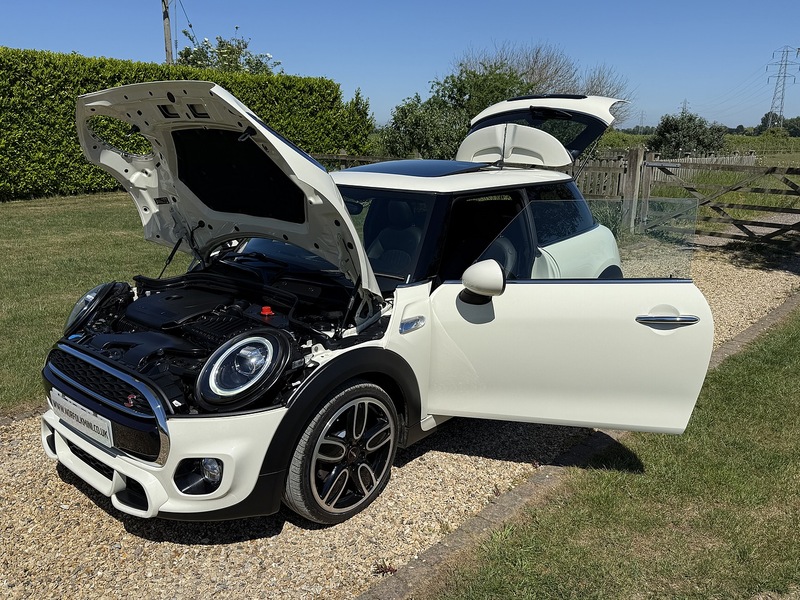 MINI 2.0 Cooper S Hatchback 3dr Petrol Steptronic Euro 6 (s/s) (192 ps)