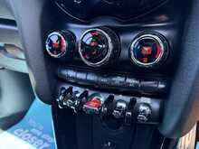 2018 (18) Mini Cooper S Sport Auto