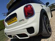 2018 (18) Mini Cooper S Sport Auto