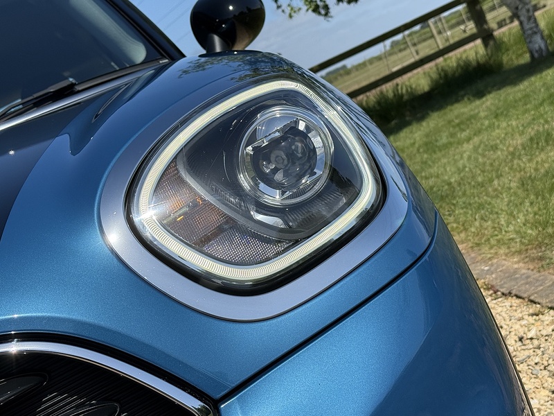 MINI 1.5 Cooper SUV 5dr Petrol Manual Euro 6 (s/s) (136 ps)