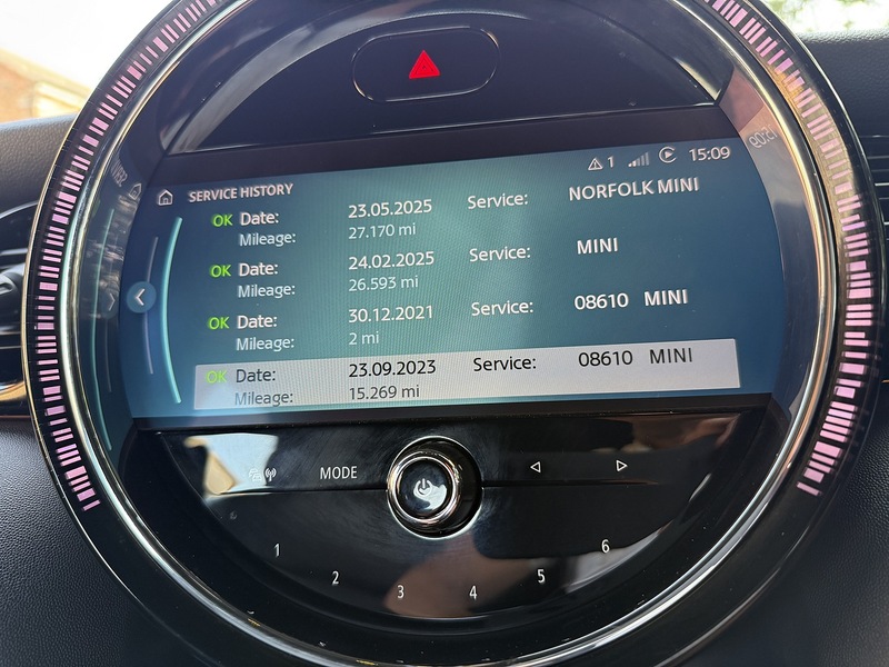 MINI 1.5 Cooper Sport Hatchback 5dr Petrol Steptronic Euro 6 (s/s) (136 ps)