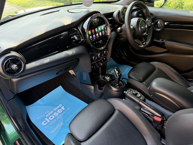 MINI 1.5 Cooper Sport Hatchback 5dr Petrol Steptronic Euro 6 (s/s) (136 ps)