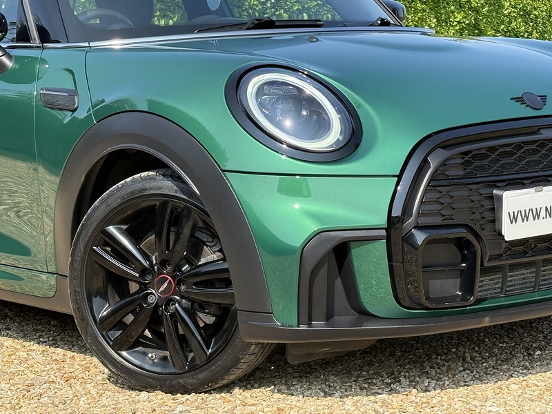 MINI 1.5 Cooper Sport Hatchback 5dr Petrol Steptronic Euro 6 (s/s) (136 ps)