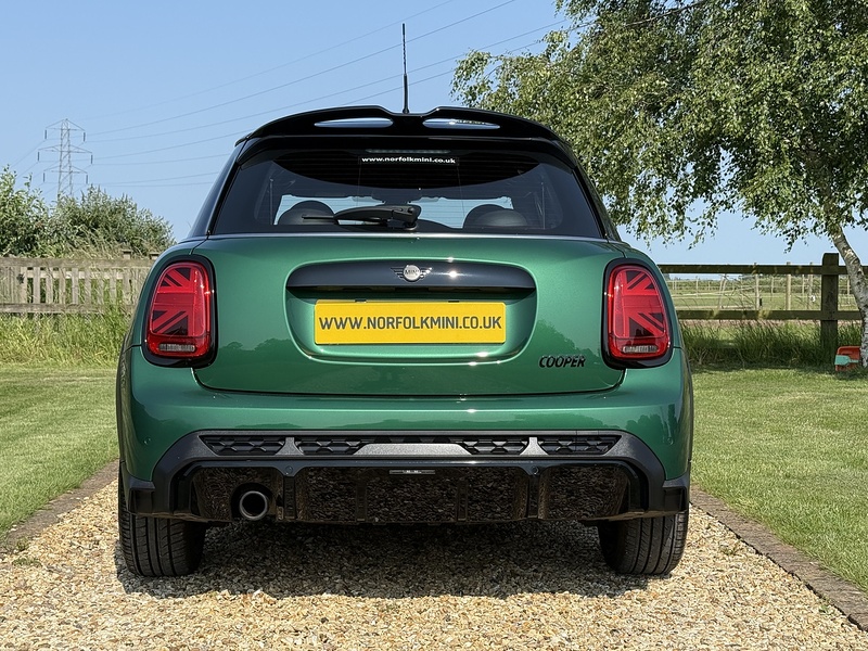 MINI 1.5 Cooper Sport Hatchback 5dr Petrol Steptronic Euro 6 (s/s) (136 ps)