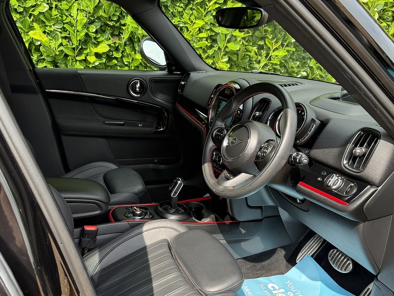 MINI 2.0 John Cooper Works SUV 5dr Petrol Auto ALL4 Euro 6 (s/s) (306 ps)