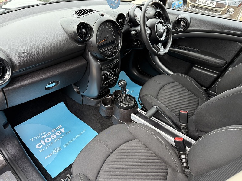 MINI 2.0 Cooper SD SUV 5dr Diesel Auto ALL4 Euro 5 (143 ps)