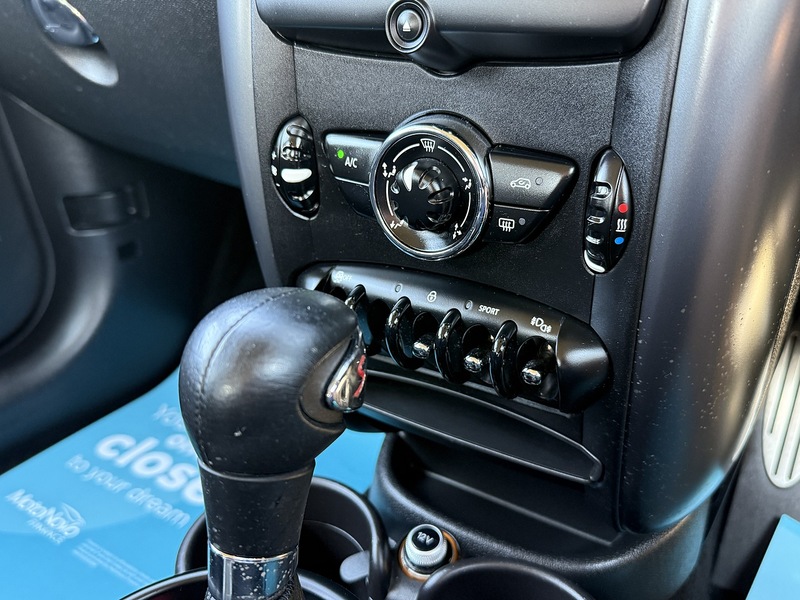 MINI 2.0 Cooper SD SUV 5dr Diesel Auto ALL4 Euro 5 (143 ps)