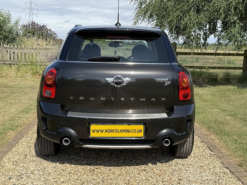 MINI 2.0 Cooper SD SUV 5dr Diesel Auto ALL4 Euro 5 (143 ps)