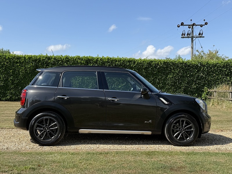 MINI 2.0 Cooper SD SUV 5dr Diesel Auto ALL4 Euro 5 (143 ps)