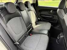 2018 (18) Mini Clubman Cooper (Chili Pack)