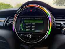 2019 (19) Mini Cooper 5 Door Auto