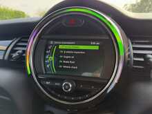 2019 (19) Mini Cooper 5 Door Auto