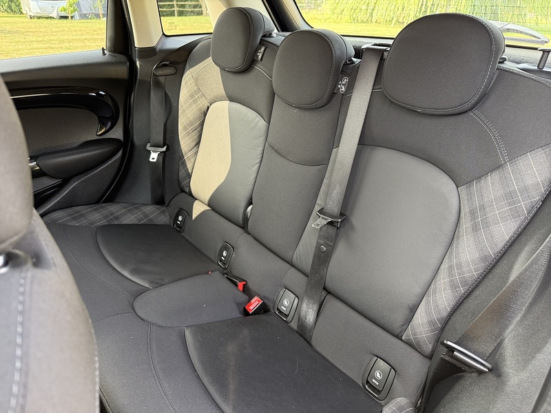 MINI 1.5 Cooper Hatchback 5dr Petrol Steptronic Euro 6 (s/s) (136 ps)