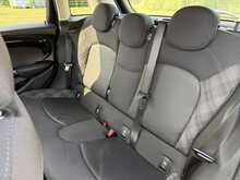 2019 (19) Mini Cooper 5 Door Auto