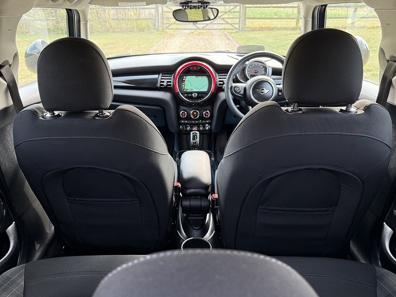 MINI 1.5 Cooper Hatchback 5dr Petrol Steptronic Euro 6 (s/s) (136 ps)