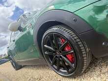 MINI Clubman John Cooper Works - U2185