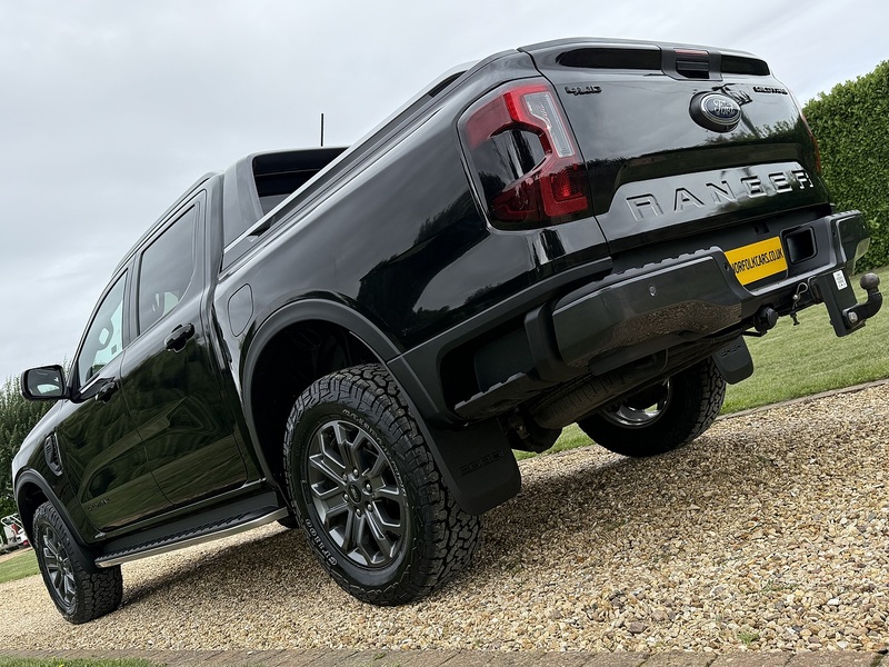 Ford 2.0 TD EcoBlue Wildtrak Pickup Double Cab 4dr Diesel Auto 4WD Euro 6 (s/s) (205 ps)