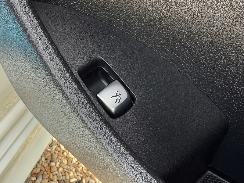 Mercedes-Benz 2.0 E220d AMG Line (Premium) Coupe 2dr Diesel G-Tronic+ Euro 6 (s/s) (194 ps)