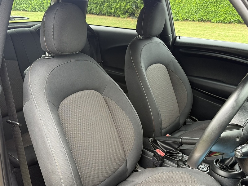 MINI 1.5 Cooper Hatchback 3dr Petrol Manual Euro 6 (s/s) (136 ps)