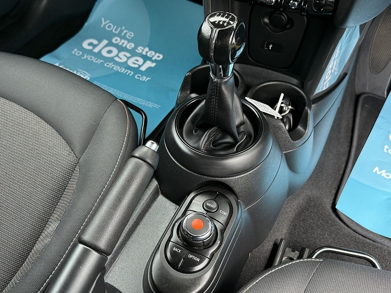 MINI 1.5 Cooper Hatchback 3dr Petrol Manual Euro 6 (s/s) (136 ps)