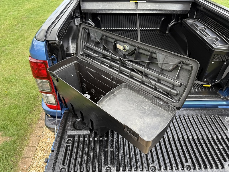 Ford 2.0 EcoBlue Raptor Pickup Double Cab 4dr Diesel Auto 4WD Euro 6 (s/s) (213 ps)