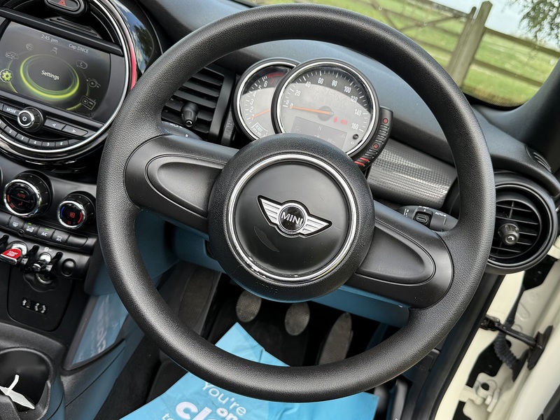 MINI 1.5 Cooper Convertible 2dr Petrol Manual Euro 6 (s/s) (136 ps)