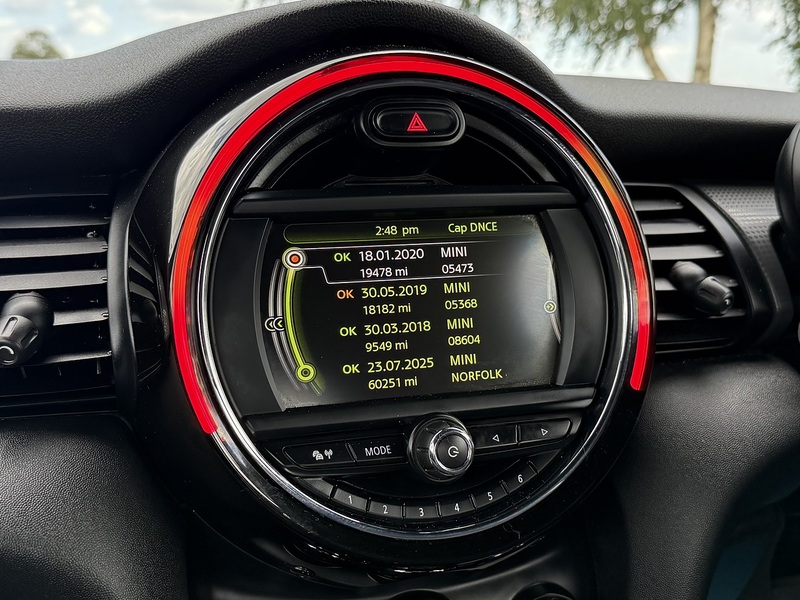 MINI 1.5 Cooper Convertible 2dr Petrol Manual Euro 6 (s/s) (136 ps)