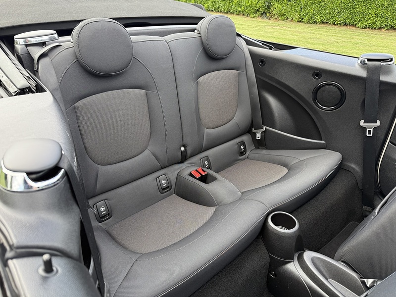 MINI 1.5 Cooper Convertible 2dr Petrol Manual Euro 6 (s/s) (136 ps)