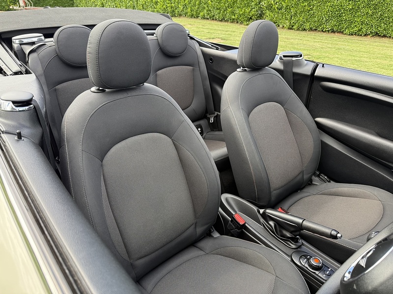 MINI 1.5 Cooper Convertible 2dr Petrol Manual Euro 6 (s/s) (136 ps)