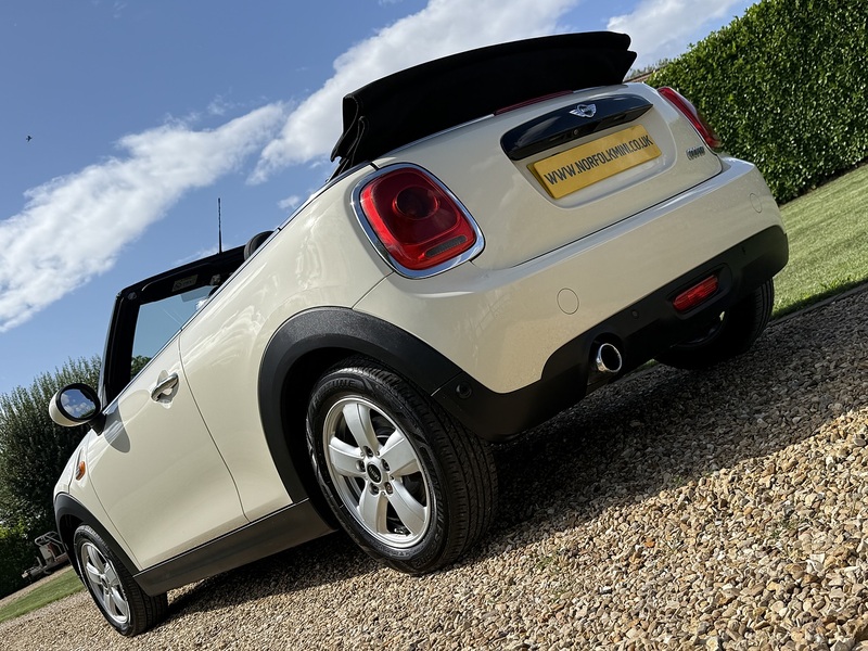 MINI 1.5 Cooper Convertible 2dr Petrol Manual Euro 6 (s/s) (136 ps)