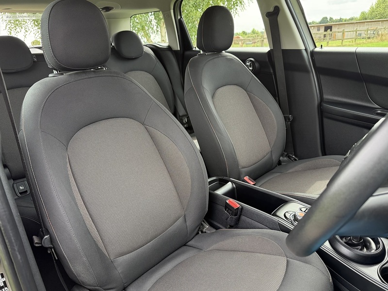 MINI 1.5 Cooper Classic SUV 5dr Petrol Steptronic Euro 6 (s/s) (136 ps)