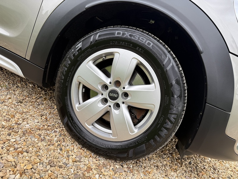 MINI 1.5 Cooper Classic SUV 5dr Petrol Steptronic Euro 6 (s/s) (136 ps)