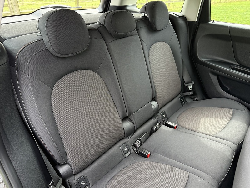 MINI 1.5 Cooper Classic SUV 5dr Petrol Steptronic Euro 6 (s/s) (136 ps)