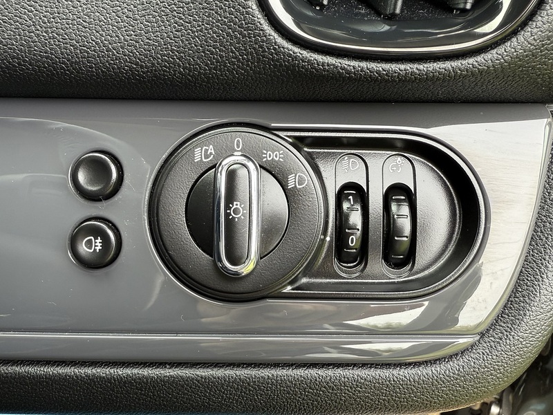 MINI 1.5 Cooper Classic SUV 5dr Petrol Steptronic Euro 6 (s/s) (136 ps)