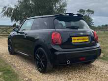 MINI Hatch Cooper - U2201