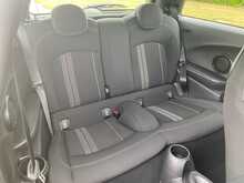 MINI Hatch Cooper - U2201