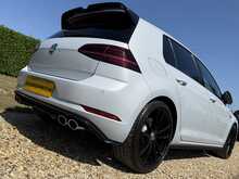 Volkswagen Golf TSI R - U2204
