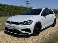 Volkswagen Golf TSI R - U2204