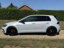 Volkswagen Golf TSI R - U2204