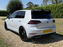 Volkswagen Golf TSI R - U2204