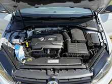 Volkswagen Golf TSI R - U2204