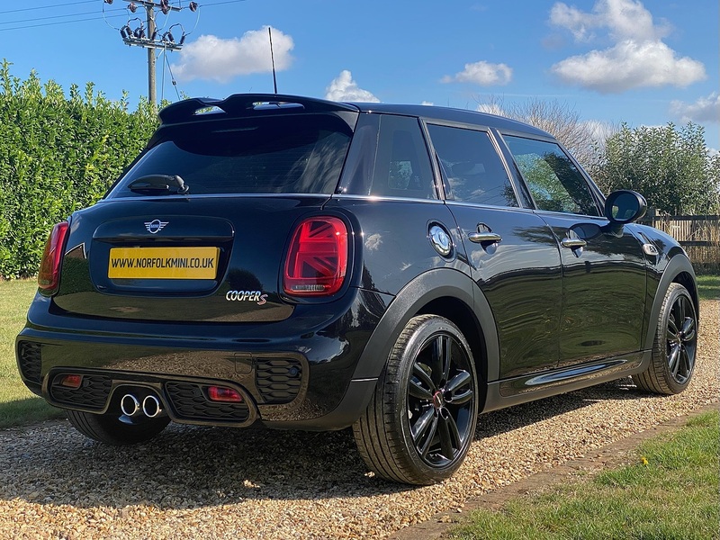 MINI 2.0 Cooper S Hatchback 5dr Petrol Steptronic Euro 6 (s/s) (192 ps)